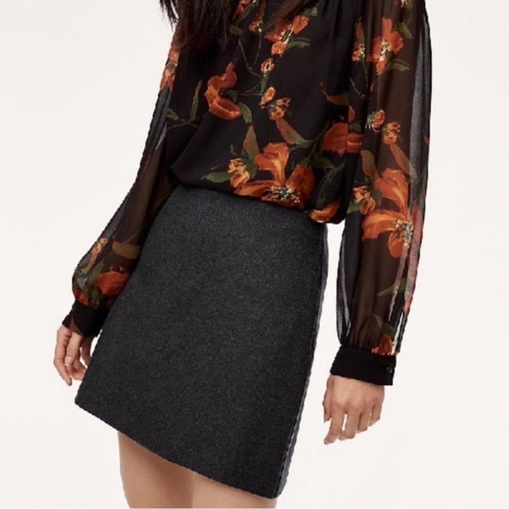 Aritzia Wilfred Classic A-line Wool Blend A-Line Mini Skirt, size 2